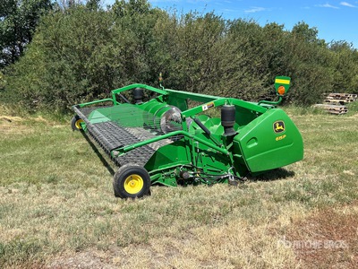 2009 John Deere 615P 15 ft Combine Pickup Header