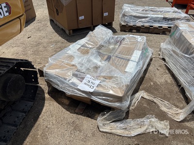Quantity of (3) Arcan 4 Ft Farm Jack