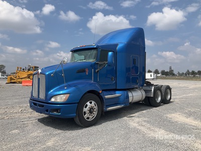 2016 Kenworth T660 6x4 Tractocamion con Dormitorio / T/A Sleeper Truck Tractor