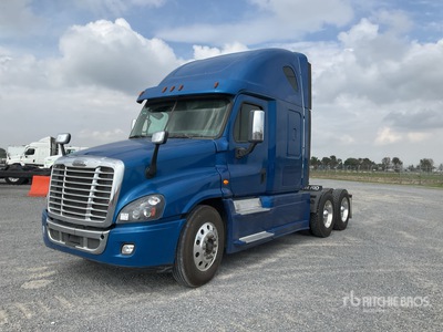2018 Freightliner Cascadia 125 6x4 Tractocamion con Dormitorio / T/A Sleeper Truck Tractor