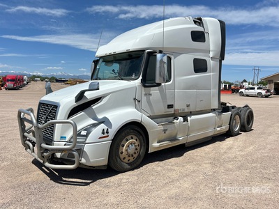 2019 Volvo VNL760 6x4 T/A Sleeper Truck Tractor