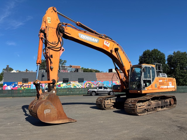 2011 (unverified) Doosan DX350LC-3 Tracked Excavator