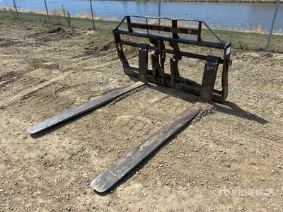 72 in Telehandler Pallet Forks - Fits JLG 1255