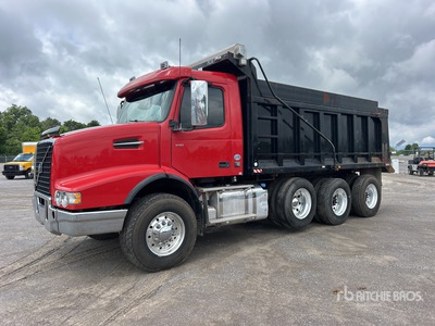 2020 Volvo VHD 8x4 Tipper Truck