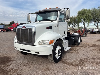 2019 Peterbilt 337 4x2 S/A Day Cab Truck Tractor