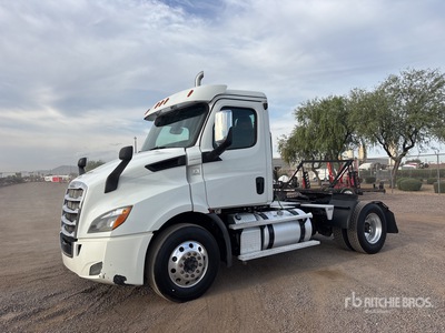 2018 Freightliner Cascadia 116 4x2 S/A Day Cab Truck Tractor