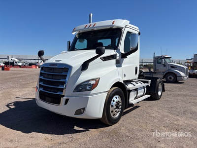 2018 Freightliner Cascadia 116 4x2 S/A Day Cab Truck Tractor