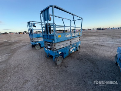 2013 Genie GS-2032 Electric Scissor Lift