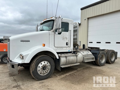 2006 Kenworth T800 6x4 T/A Day Cab Truck Tractor