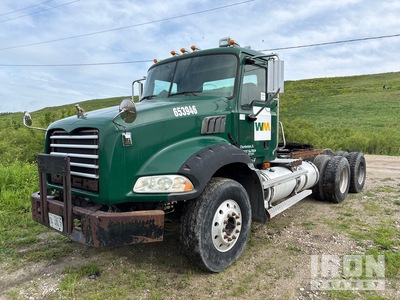 2009 Mack GU813 6x4 Heavy Haul T/A Day Cab Truck Tractor