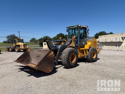 2014 John Deere 624 K جرافة