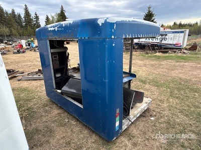 Kenworth 60 in Parts Truck Sleeper