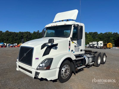 2015 Volvo VNL 6x4 T/A Day Cab Truck Tractor