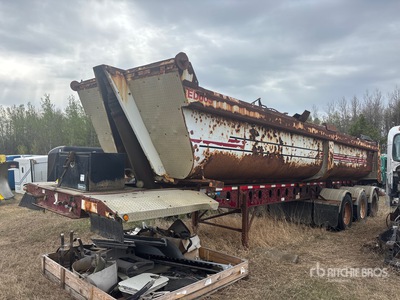 2007 Cross Country Tri/A End Dump Trailer (Inoperable)
