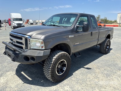 2005 Ford F-250 XL 4x4 Extended Cab Pick-up