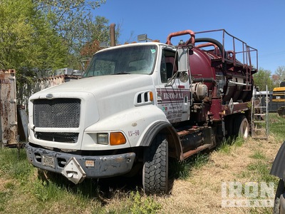 Cusco on 2000 Sterling 360 8x4 Vacuum Excavator Truck (Inoperable)