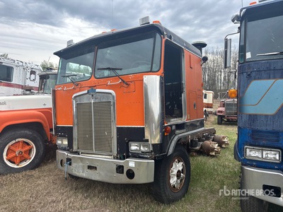 Kenworth 6x4 T/A Cabover w/ Sleeper (Inoperable)