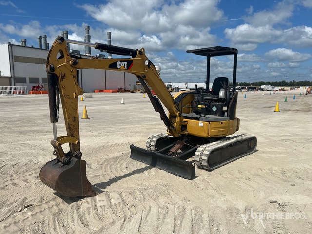 2010 Cat 303.5C CR Mini Excavator