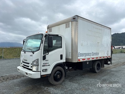 2016 Isuzu NPR 4x2 Van Truck