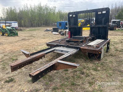 Truck Rear Deck & Headache Rack