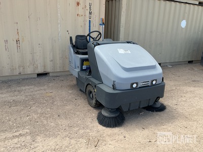 Nilfisk Advance 13300109 Floor Sweeper