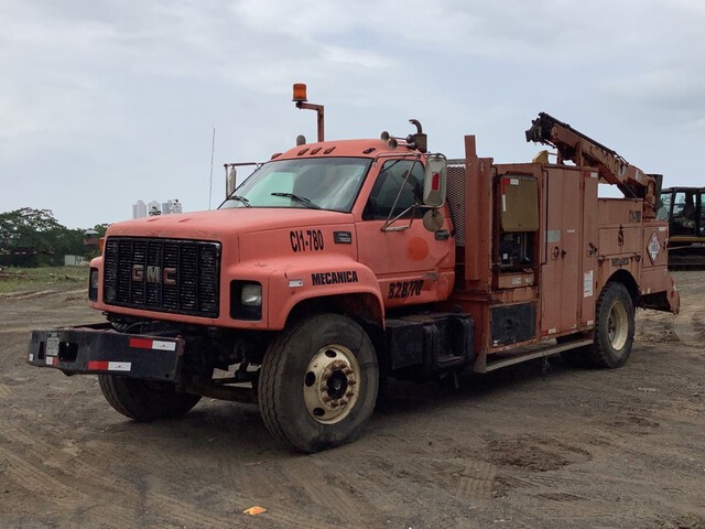1998 GMC C7500 4x2 Service Truck 1998 GMC C7500 4x2 Service Truck