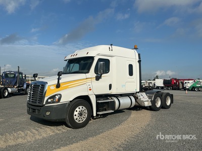 2016 Freightliner Cascadia 125 6x4 T/A Sleeper Truck Tractor