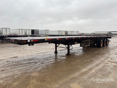 2016 Centerline 53 ft Tri/A Flatbed Trailer