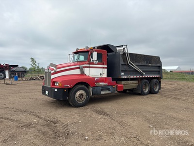 1987 Kenworth T600 6x4 T/A Dump Truck