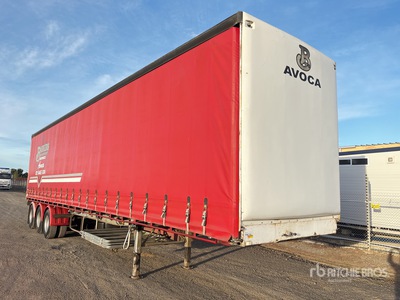 1995 Freighter Curtain Side Trailer