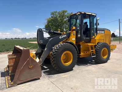 2012 John Deere 624 K Pala gommata