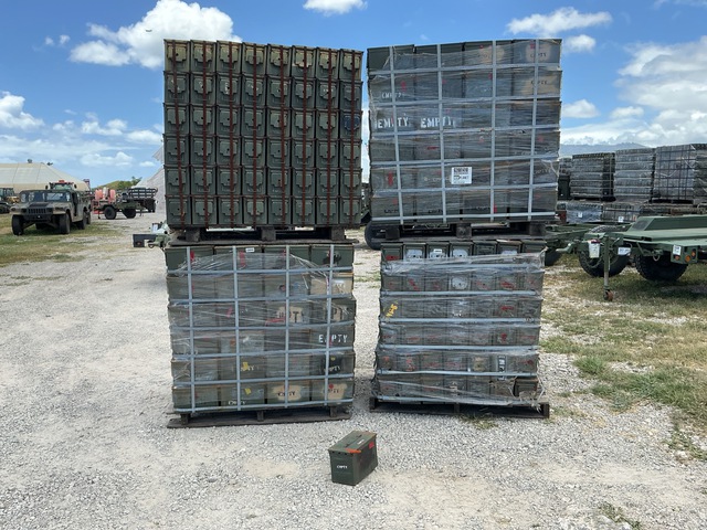 (673) M2A1 Ammo Cans