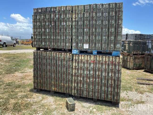 (673) M2A1 Ammo Cans