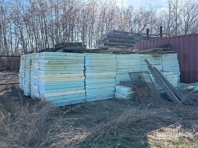 Approximately 900 pcs 2 ft X 4 ft Foam Insulation Boards
