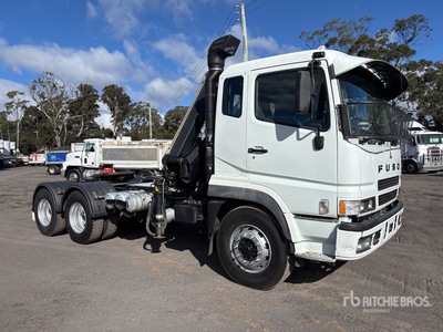 2010 Mitsubishi FV500 6x4 w/ 2010 Hiab 099 E-4 HIDUO 3400 kg Knuckle Boom Cabeza Tractora con Grúa