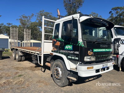 2005 Isuzu 6x4 Flatbed Truck