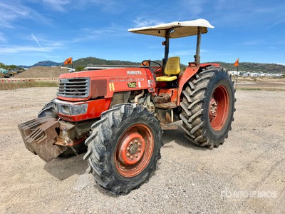 Kubota ME9000 4WD Tractor