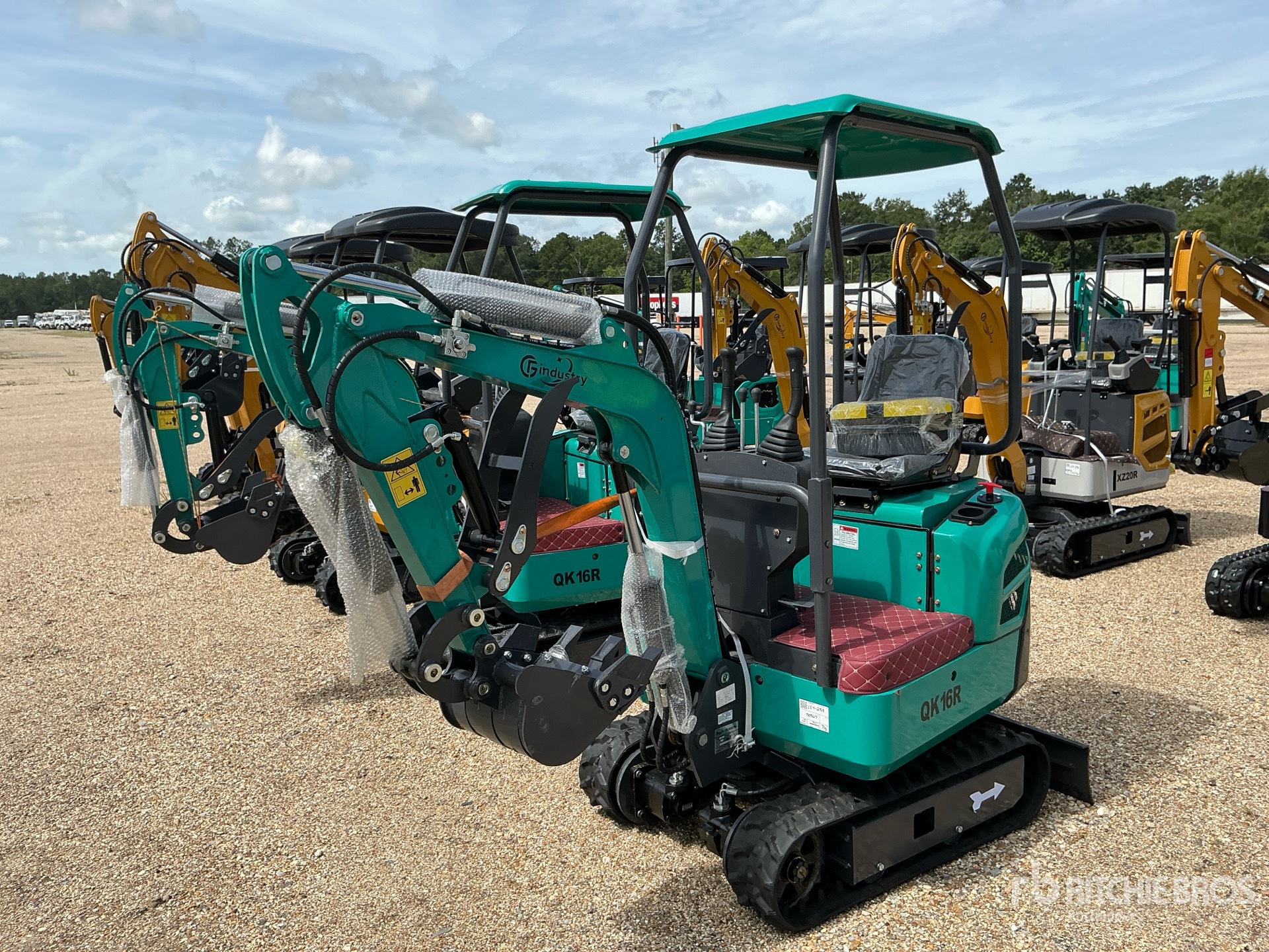2026 CFG QK16R Mini Excavator (Unused)