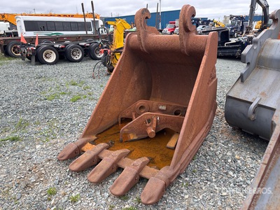 Garier 48 in Digging Excavator Bucket