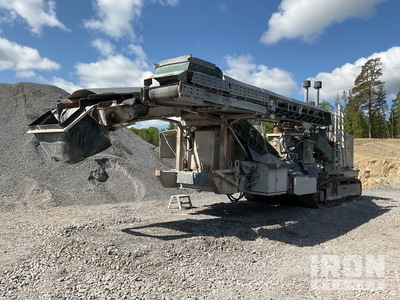 2010 Jonsson L1208-4800 Tracked w/ Primary Jaw Crusher and 2019 Jonsson JS1425/3 Vibrating Screen Usine de concassage de cônes