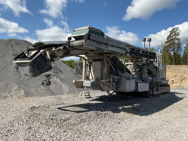 2010 Jonsson L1208-4800 Tracked w/ Primary Jaw Crusher and 2019 Jonsson JS1425/3 Vibrating Screen Cone Crushing Plant