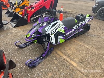 2019 Arctic Cat XF 6000 2-Stroke Crossover زحافة جليد (Inoperable)
