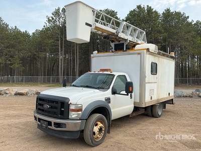 2009 Ford F-550 XL 4x2 Truck Bucket Truck