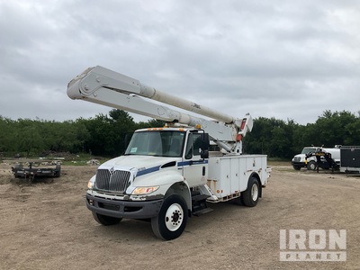 Altec AA755L 55 ft on 2009 International 4300 4x2 Bucket Truck