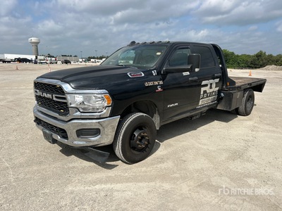2020 Ram 3500 4x4 Crew Cab Flatbed Truck