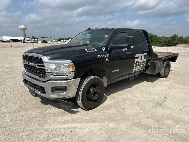 Flatbed Trucks