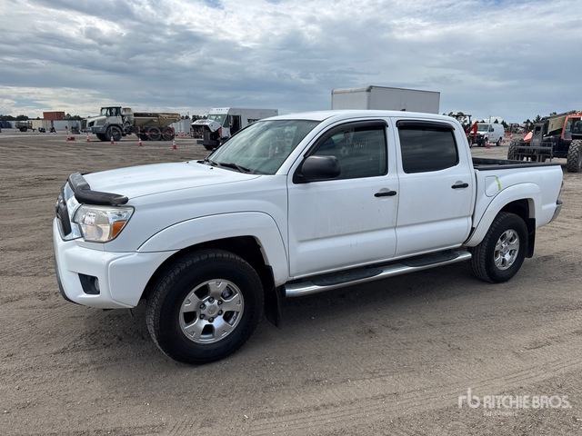 2014 Toyota Tacoma 4x4 Crew Cab Pickup