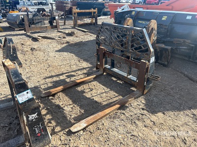 Kubota  48 in Skid Steer Forks