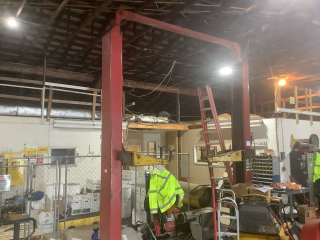 2002 Wheeltronic 15000S16 2 Post 15000 lb Vehicle Lift