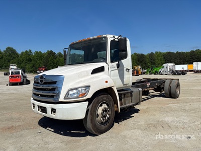2017 Hino 338 4x2 Cab & Chassis
